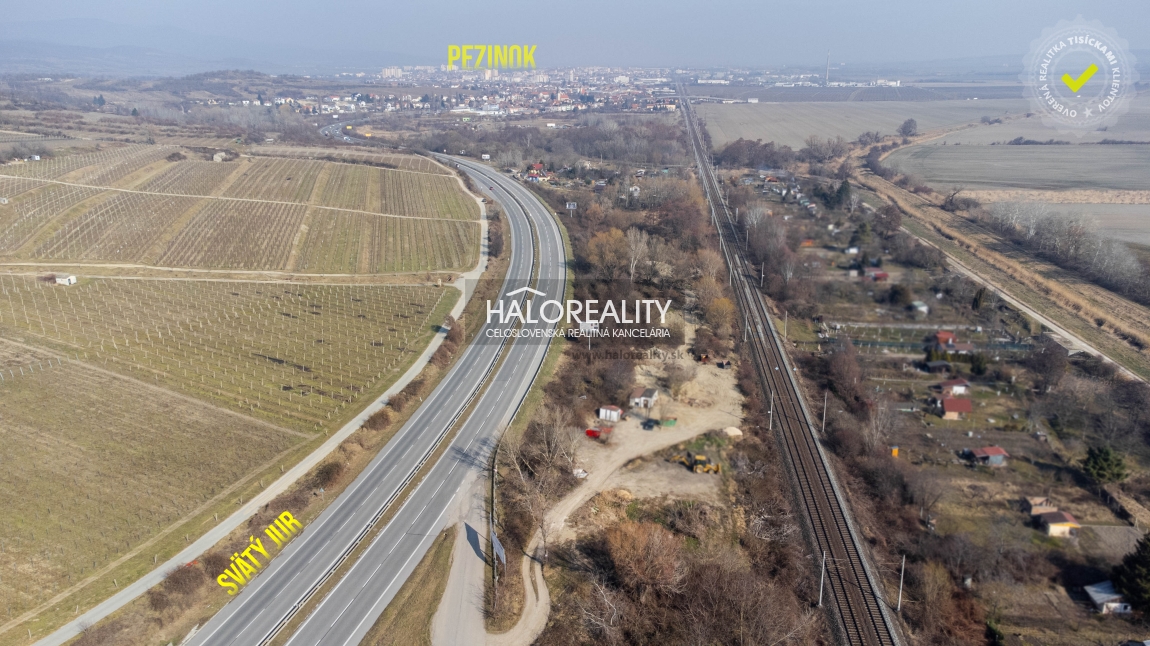 Predaj, pozemok 6867 m² Svätý Jur – EXKLUZÍVNE HALO REALITY