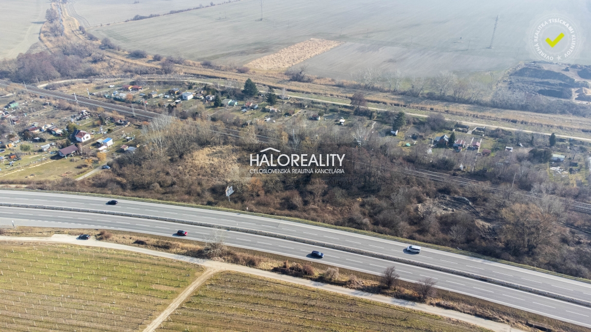Predaj, pozemok 6867 m² Svätý Jur – EXKLUZÍVNE HALO REALITY